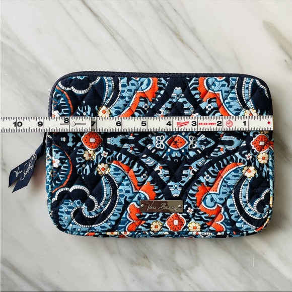 Vera Bradley•NWOT•RETIRED Marrakesh Zipped Tablet Case•Approximately 7”x9”x 3/4” - Picture 10 of 12